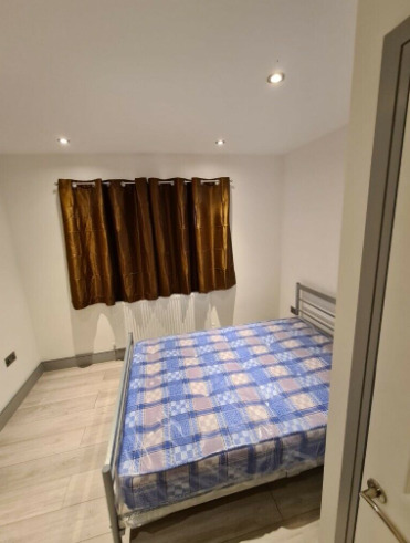Newly Refurb. Double Room in Homerton  5