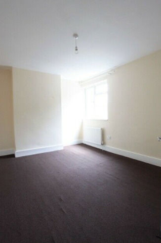 3 Large Room to Rent