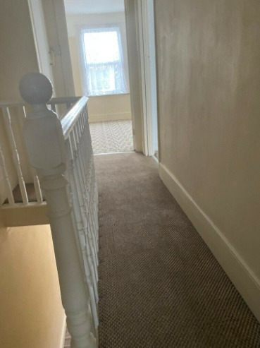 A Large Room for Rent  4