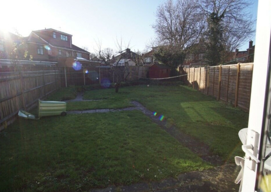 Impressive 3 Bedrooms 2 Receptions Semi-Detached House Available to Rent  8