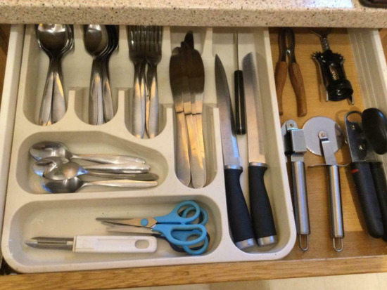 Cutlery Drawer Contents  0