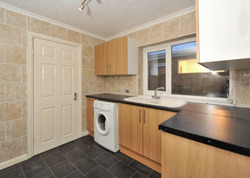 New! 2 Bed House to Let on Good Street in Stanley thumb-50191