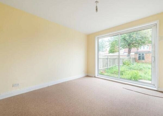 5/6 Bedroom House for Rent Southall Kingstreet  3