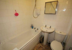 1 Bedroom House to Rent thumb-50341