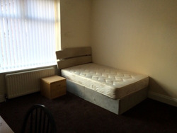 Cheap Room Available Bills Included