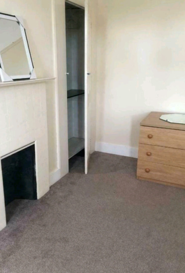 Sharing Room Available to Rent in Cranford  2