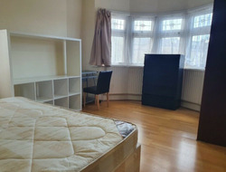 A Double Room to Rent In Friern Barnet