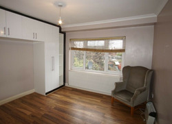 Impressive Two Bedrooms First Floor Flat Available to Rent thumb-50461