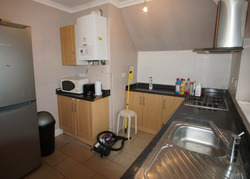 Impressive Two Bedrooms First Floor Flat Available to Rent thumb-50463